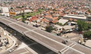 Presiden Joko Widodo (Jokowi) dalam kunjungan kerjanya menyebutkan, pemerintah pusat telah membangun beberpa proyek infrastruktur