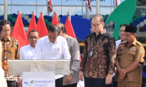 Presiden Joko Widodo (Jokowi) mengakui sebagian rumah saki di Indonesia masih kekurangan dokter-dokter spesialis.