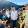 Presiden Jokowi (Joko Widodo) mendatangi Pasar Tradisional Baleendah, Kecamatan Baleendah, Kabupaten Bandung,