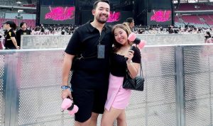 Kiky Saputri Nonton Konser BLACKPINK dan Dinotice Jisoo dan Lissa