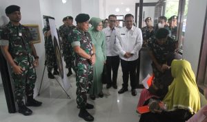 Ratusan Warga Bogor Dapat Pengobatan Gratis Dari Yonkes 1 Kostrad