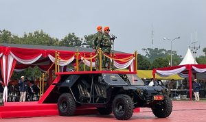 Prabowo Terima Penghargaan Warga Kehormatan Kopasgat TNI AU Prabowo Subianto Terima Penghargaan Warga Kehormatan Kopasgat TNI AU