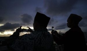 Jadwal sidang isbat 2023 penentuan awal puasa 1 Ramadhan 1444 H yang akan digelar pada hari ini Rabu, 22 Maret 2023. ANTARA/Moch Asim.