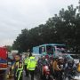 Imbas papan reklame rubuh, area sekitaran simpang samsat mengalami kemacetan (Sadam Husen/Jabar Ekspres)