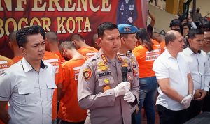 Kapolresta Bogor Kota, Kombes Pol Bismo Teguh Prakoso saat menggelar konferensi pers di Mapolresta Bogor Kota, Selasa (28/3). (Yudha Prananda / Jabar Ekspres)