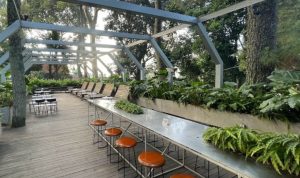 Daftar Rekomendasi Tempat Bukber di Bandung Murah, Nyaman, dan Luas Nara Park (sumber foto: Google Maps User anton widodo)
