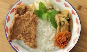 Resep Nasi Kulit Ayam Krispi Sambal Gledek
