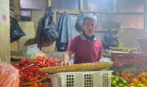 Cuaca Pengaruhi Melambungnya Harga Cabai dan Bawang Putih