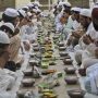 Potret ummat Islam berdoa buka puasa