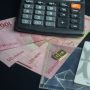 Harga emas Antam batangan pada perdagangan hari ini Selasa, 21 Maret 2023, tergelincir tipis di angka Rp1000 per gram. Logammulia.com.