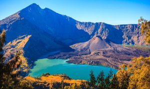 Per 1 April 2023, Pendakian Gunung Rinjani Dibuka Kembali Keindagan Gunung Rinjani