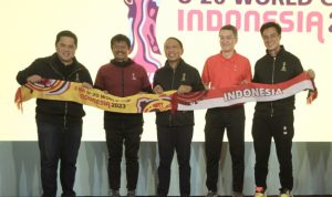 PSSI saat meluncurkan merchandise untuk Piala Dunia U-20