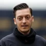 Mesut Ozil Umumkan Pensiun jadi Pemain Sepakbola