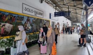 Ilustrasi. PT KAI sudah siapkan tiket kereta tambahan untuk mudik Hari Raya Idul Fitri 2023 mulai hari ini Senin, 13 Maret 2023. ANTARA.