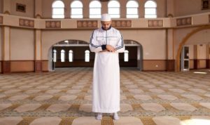 Penjelasan Lengkap Tentang Tata Cara Sholat Fardhu dan Dzikir
