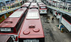 Jelang Lebaran, Damri Catat 15.795 Tiket Ludes Bus, moda transportasi yang selalu menjadi pilihan bagi para pemudik, menjelang momen lebaran (Dok. Jabar Ekspres)