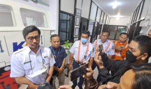 Dok. Pastikan Keamanan Jelang Angleb 2023, Masinis hingga Teknisi Kereta Api dilakukan Pengecekan Narkoba. Kamis (6/4). Foto. Sandi Nugraha.