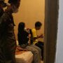 Anggota Satpol PP melakukan pengawasan dan penertiban terhadap warung remang hingga rumah kost dalam mencegah adanya tindakan prostitusi.