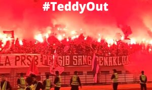 Bobotoh Minta Teddy Out Buntut Bobroknya Manajemen Persib Bobotoh Minta Teddy Out Buntut Bobroknya Manajemen Persib