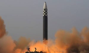 Korea Utara Uji Coba Luncurkan Bahan Bakar Padat ‘Hwasong-18’ Korea Utara Uji Coba Luncurkan Bahan Bakar Padat 'Hwasong-18'