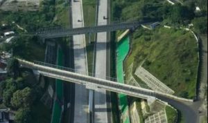 Akses Tol Cisumdawu Dibatasi Hingga KM 216 Gerbang Tol Ujung Jaya Akses Tol Cisumdawu Dibatasi Hingga KM 216 Gerbang Tol Ujung Jaya