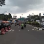 Arus lalu lintas menuju kawasan puncak terpantau lancar. Foto Sandika Fadilah/Jabarekspres.com.