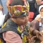 Beredar video mengklaim bahwa Ida Dayak dibawa oleh Raffi Ahmad untuk menyembuhkan pedangdut, Lesti Kejora. Kolase Instagram/@raffinagita1717 dan @lestykejora/ Tangkap layar YouTube/Awwey Channel.