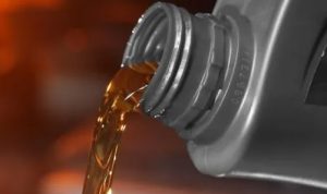 Bingung Beli Oli Motor? Nih Tips Membeli Oli Motor yang Tepat