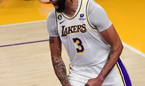 Defensif Anthony Davis! Kunci Menang LA Lakers Playoff NBA