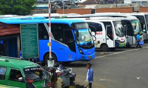 Akibat kenaikan harga tiket tidak wajar salah seorang warga harus gagal mudik lemaran 2023.