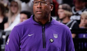 Mike Brown Memenangkan Penghargaan Pelatih NBA Terbaik 2023