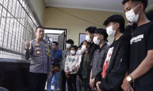 Polresta Bandung berhasil mengamankan 17 remaja yang di Desa Sadu, Kecamatan Soreang, Kabupaten Bandung, Jawa Barat. Dok. Jabar Ekspres.