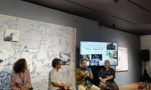 Puisi Audio Visual Sebagai Bentuk Modernisasi Kebudayaan Puisi Audio Visual Sebagai Bentuk Modernisasi Kebudayaan