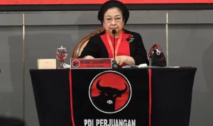 Soal Capres PDIP, Hasto Kristiyanto Tegaskan Bakal Dumumkan Megawati Sekjen DPP PDIP Hasto Kristiyanto menegaskan keputusan pengumuman capres akan disampaikan oleh Ketum, Megawati Soekarnoputri. pdiperjuangan.id