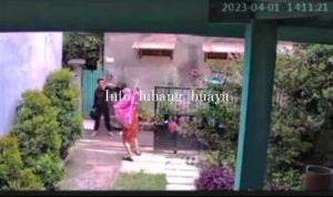 Viral dua tetangga baku hantam hingga saling lapor polisi pada 2 April 2023 di wilayah pemukiman Kayumanis, Matraman, Jakarta Timur. Tangkap layar Instagram/@info_lubang_buaya.