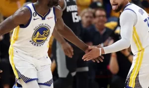 Warriors Menang Dramatis atas Kings Di Game 3 NBA Playoffs