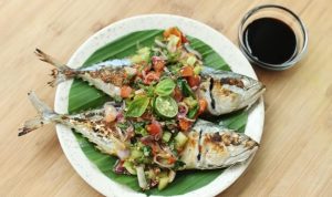 Resep Ikan Bakar Kembung Sambal Colo-Colo Untuk Buka Puasa Resep Ikan Bakar Kembung Sambal Colo-Colo Untuk Buka Puasa