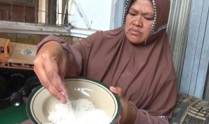 Warga Cisarua KBB Temukan Beras Tak Layak Konsumsi Dijual di OPM