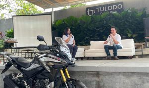 Sesi sharing bersama Mario Iroth bersama Komunitas Honda CB150X Depok Raya