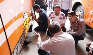 Polresta Bandung dan Dinas Perhubungan Kabupaten Bandung Lakukan Ramp Check jelang Arus Mudik 2023. Foto (Dok. Humas Polresta Bandung)