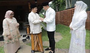 Silaturhmi Saat Lebaran, AHY Kunjungi Kediaman Anies Baswedan Silaturhmi Saat Lebaran, AHY Kunjungi Kediaman Anies Baswedan