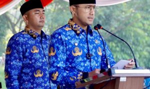 Hari Pertama Masuk Kerja, Bupati Bandung Barat Ingatkan ASN Agar Tetap Semangat Melayani Hari Pertama Masuk Kerja, Bupati Bandung Barat Ingatkan ASN Agar Tetap Semangat Melayani