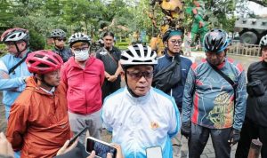 Sejumlah TPS di Kota Bandung Overload, Plh Walkot Minta Pemprov Jabar Segera Pulihkan TPA Sarimukti Pelaksana Harian (Plh) Wali Kota Bandung, Ema Sumarna saat ditemui pada Jumat, 28 April 2023. / Istimewa
