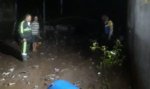 Akibat Hujan Deras, Dua Desa di Kecamatan Cicalengka Terendam Banjir. Foto Dok. Polsek Cicalengka