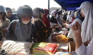 Provincial Government Holds Cheap Ramadan Market to Curb Inflation Provincial Government Holds Cheap Ramadan Market to Curb Inflation