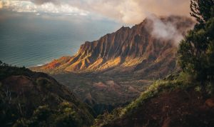 Liburan? Cek Dulu Prakiraan Cuaca Bandung Hari Ini, Senin, 24 April 2023