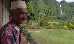 VIRAL! Rumah Sederhana dengan Lanskap Pemandangan Eksotis Curug Citambur Ditawari 2 Miliar VIRAL! Rumah Sederhana dengan Lanskap Pemandangan Eksotis Curug Citambur Ditawari 2 Miliar