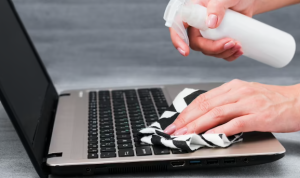 Tips Membersihkan Keyboard yang Baik tanpa Merusak Komponen