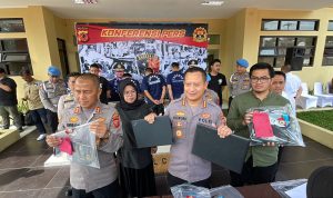 Polresta Bandung Berhasil Menangkap 3 Pelaku Pencurian di Cimenyan, Dua diantaranya Residivis kasus Curat dan Pengeroyokan. Foto Agi Jabarekspres