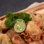 Ilusrasi. 10 batagor legendaris Bandung, rekomendasi jajanan yang khas dari Kota Kembang yang sudah berdiri sejak puluhan tahun lalu. Cookpad/@reennita.
